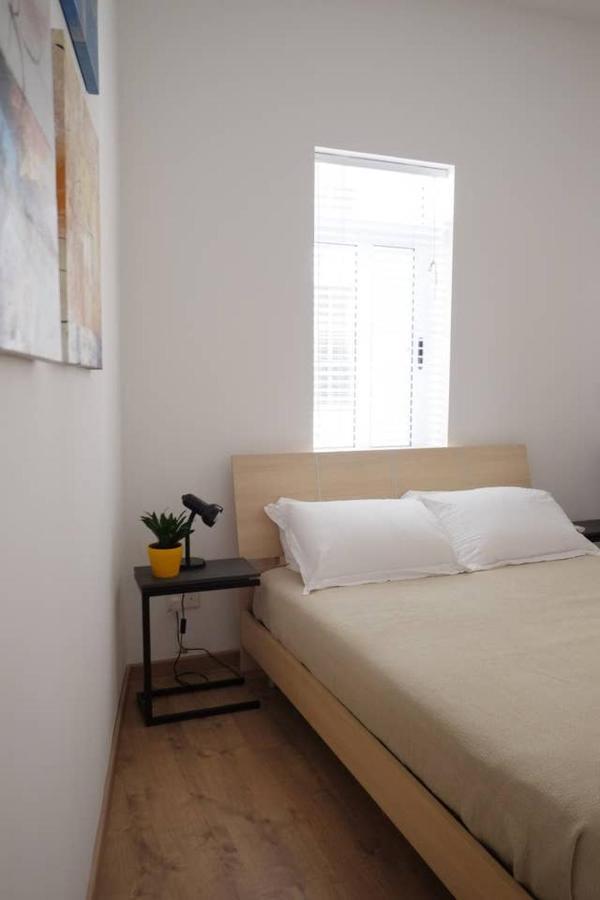 Great Flat In *